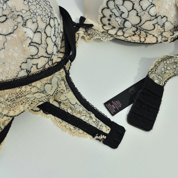 Victoria's Secret Vintage 36B BRA White Black crystallized DREAM ANGELS - Picture 8 of 11